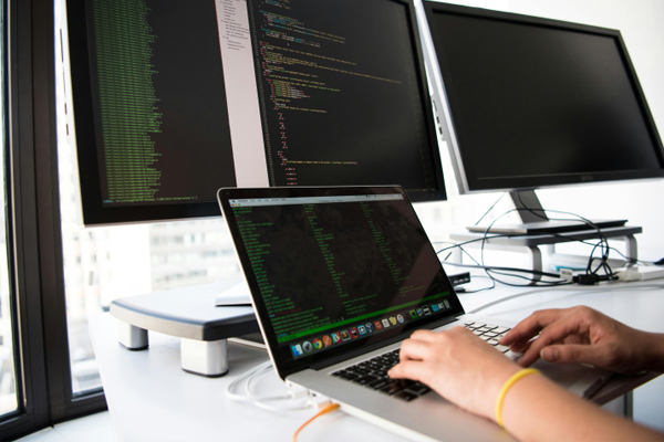 倉儲物流自動化進入兌現快車道 菜鳥釋出ZeeBot佈局AI時代智慧物流