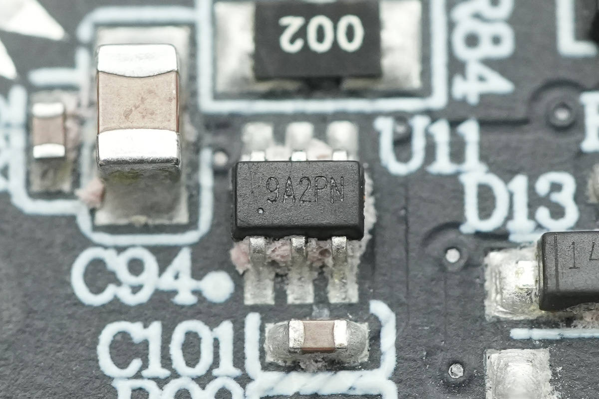 支援APP跨端查詢一鍵管理，安克Prime 150W充電底座拆解