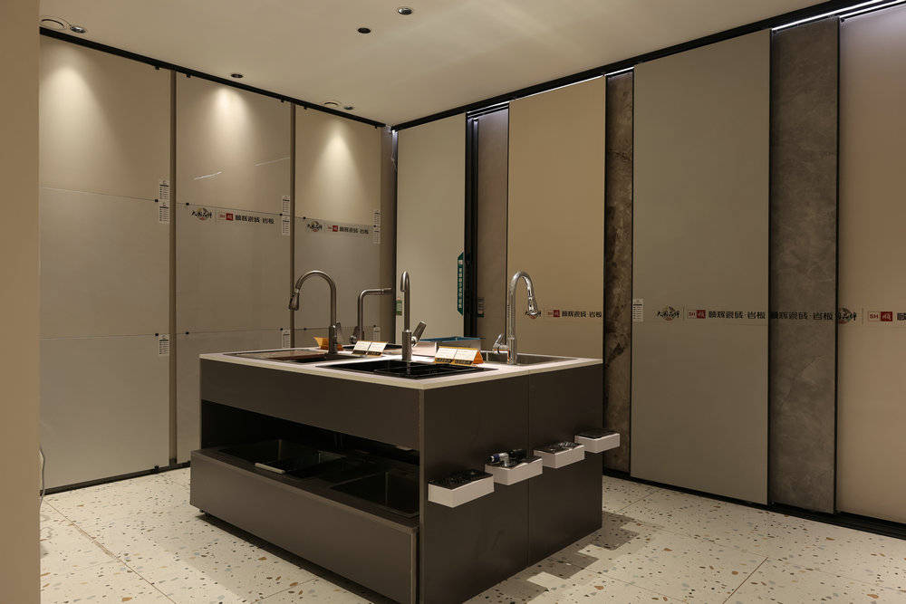 地板選購指南：選抗變形地板、多層實木與廚房地板要點