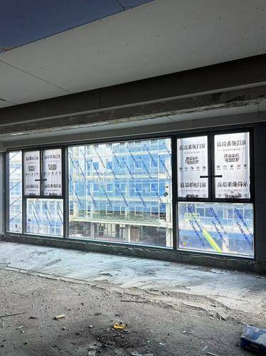 2026年評價高的門窗公司推薦：窄邊門窗、老房門窗、鋁合金門窗、高階門窗、Low-E 玻璃門窗、中空玻璃門窗、定製門窗選擇指南