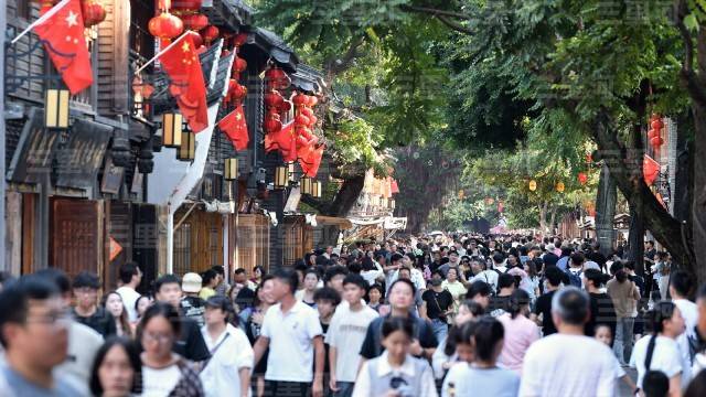 農村居民撐起萬億旅遊消費
