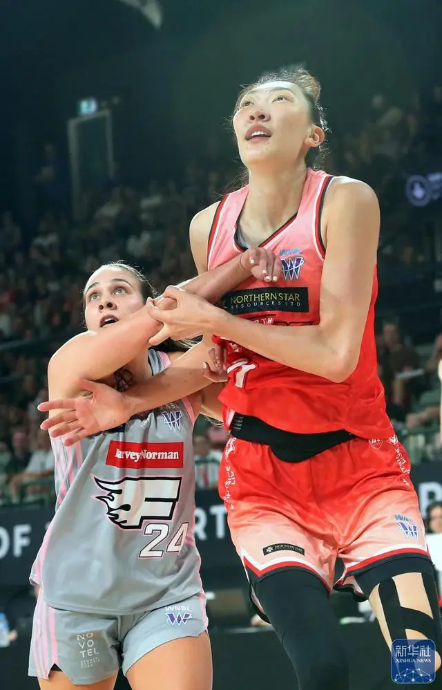 澳大利亞女籃聯賽：珀斯山貓勝悉尼大學火焰隊