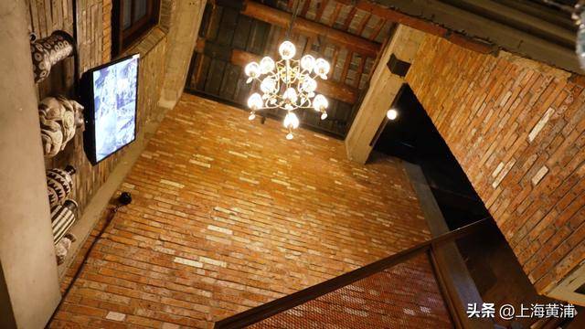 石庫門裡，竟然有正宗美式煙火氣？！｜環球美食在黃浦