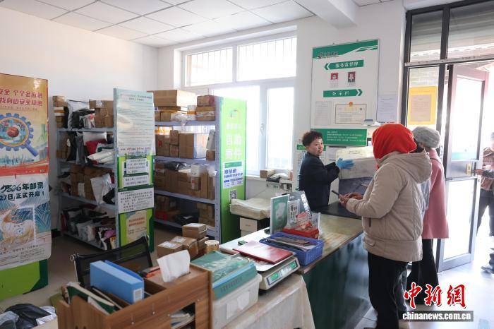 （新春走基層）寧夏：客貨郵商物流通 村民掌上辦年貨