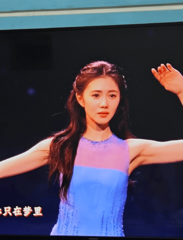 原創劉浩存春晚兩段舞蹈太驚豔了！曼妙身姿翩若驚鴻婉若游龍