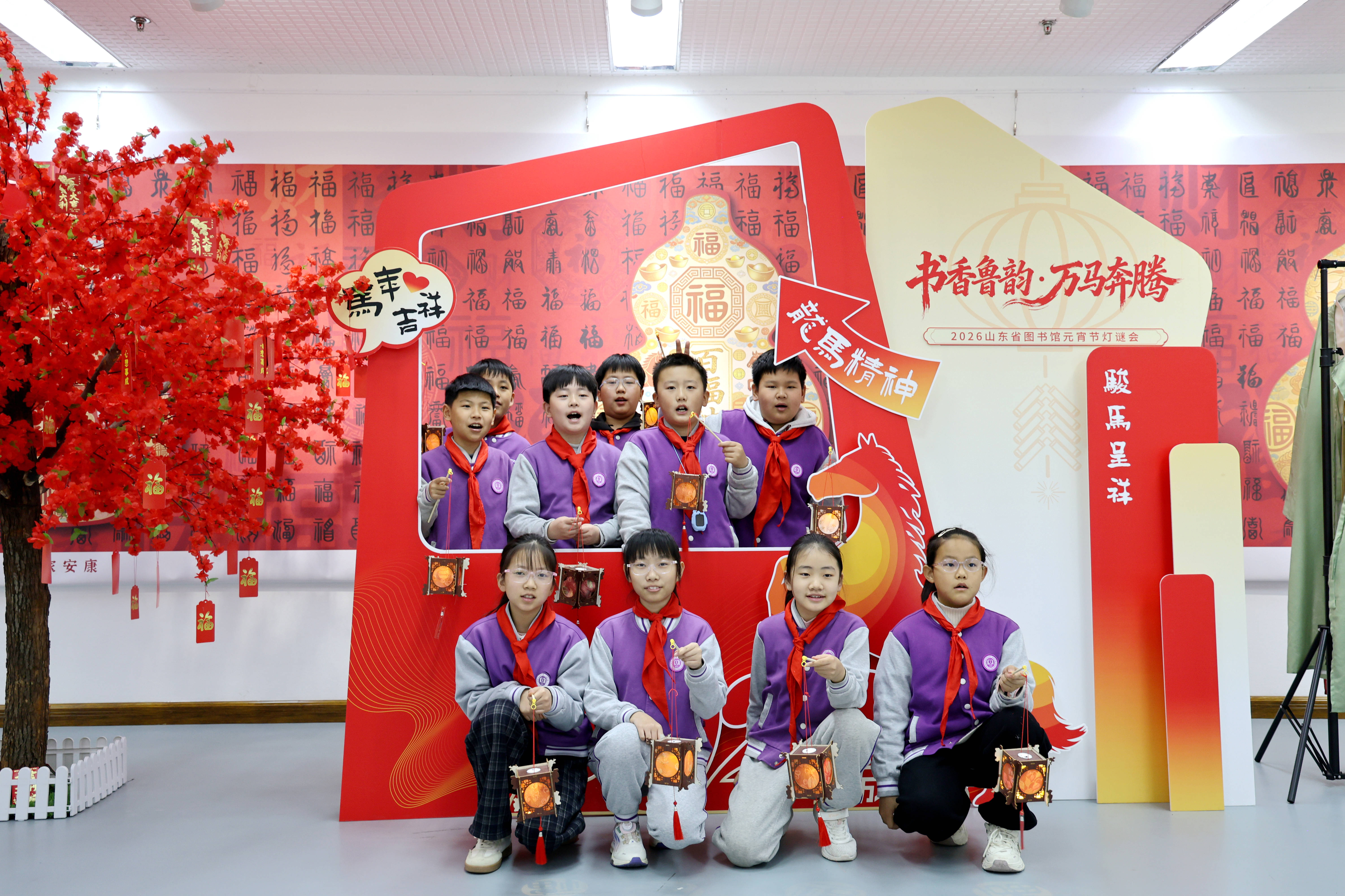 省圖書館元宵燈謎會延續馬年春節文化年味兒