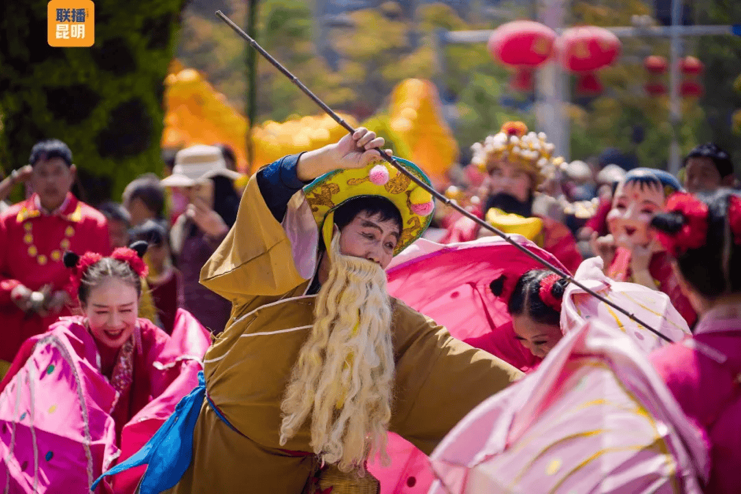 三八節限定！櫻花樹下，詩歌與鮮花皆為她