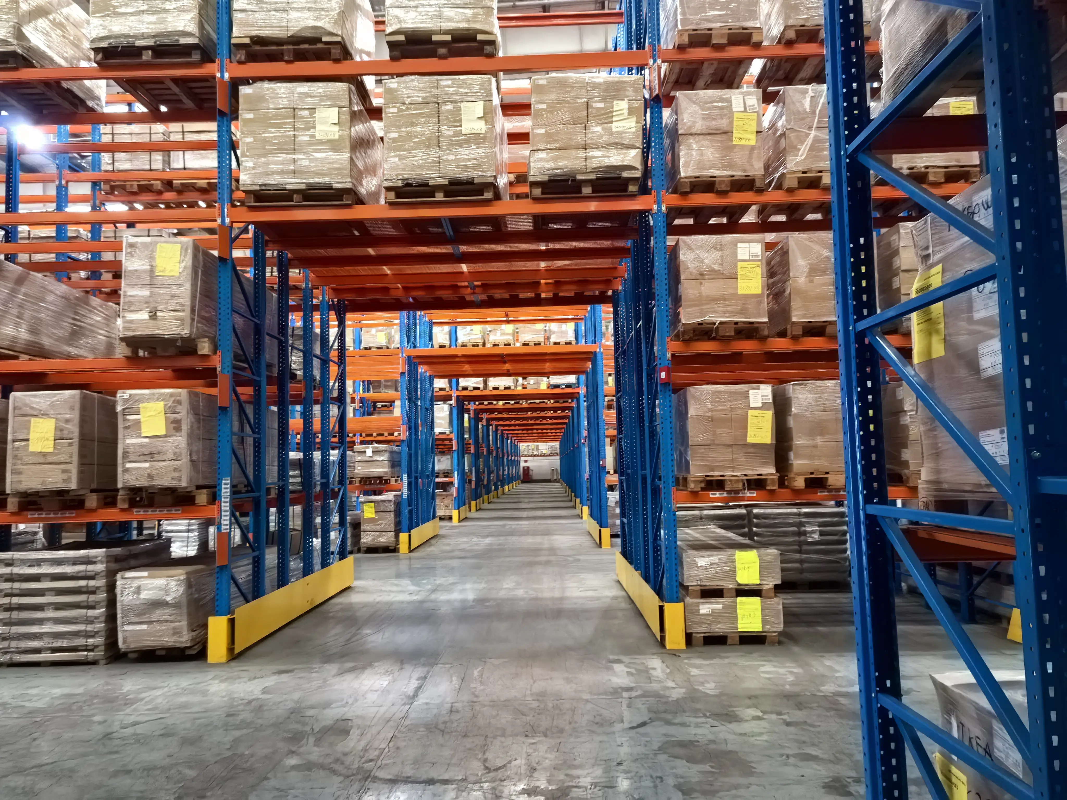 和你一起品味貨架資深廠商，固定貨架和冷藏貨架價效比分析