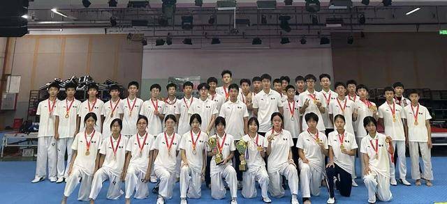 體教融合結碩果，龍華中學男籃勇奪CCWBA全國亞軍