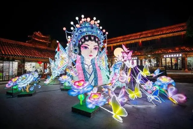 速收藏！棗莊臺兒莊古城春之花影與夜燈，錯過再等一年喲！