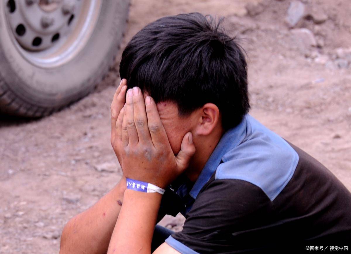 原創一記耳光：56歲大叔抵押房產再婚，10萬彩禮為何換來“不如一條狗”的結局？