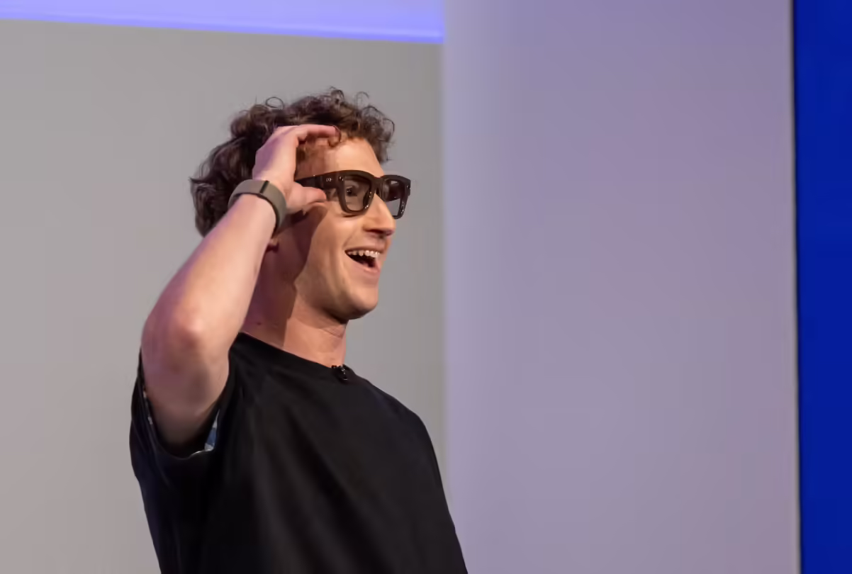 扎克伯格的AI眼鏡野心受阻：Meta新顯示屏眼鏡無緣歐盟