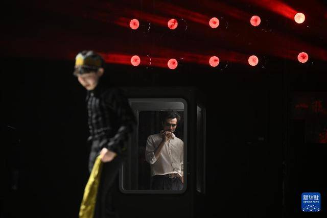 中法合作音樂戲劇《小王子》在南寧上演