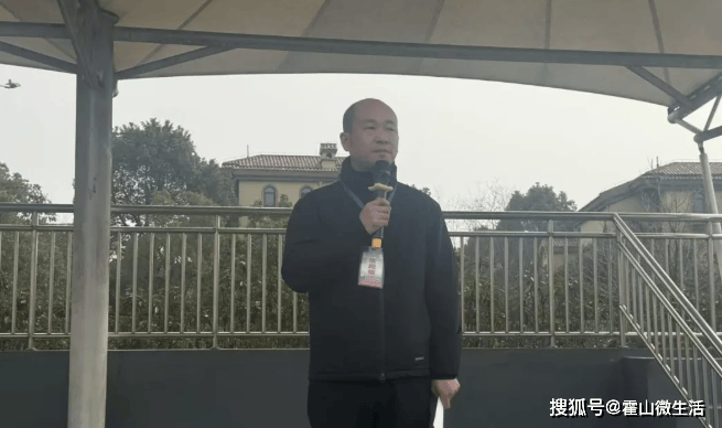 霍山文峰小學開展“雷鋒月”系列活動