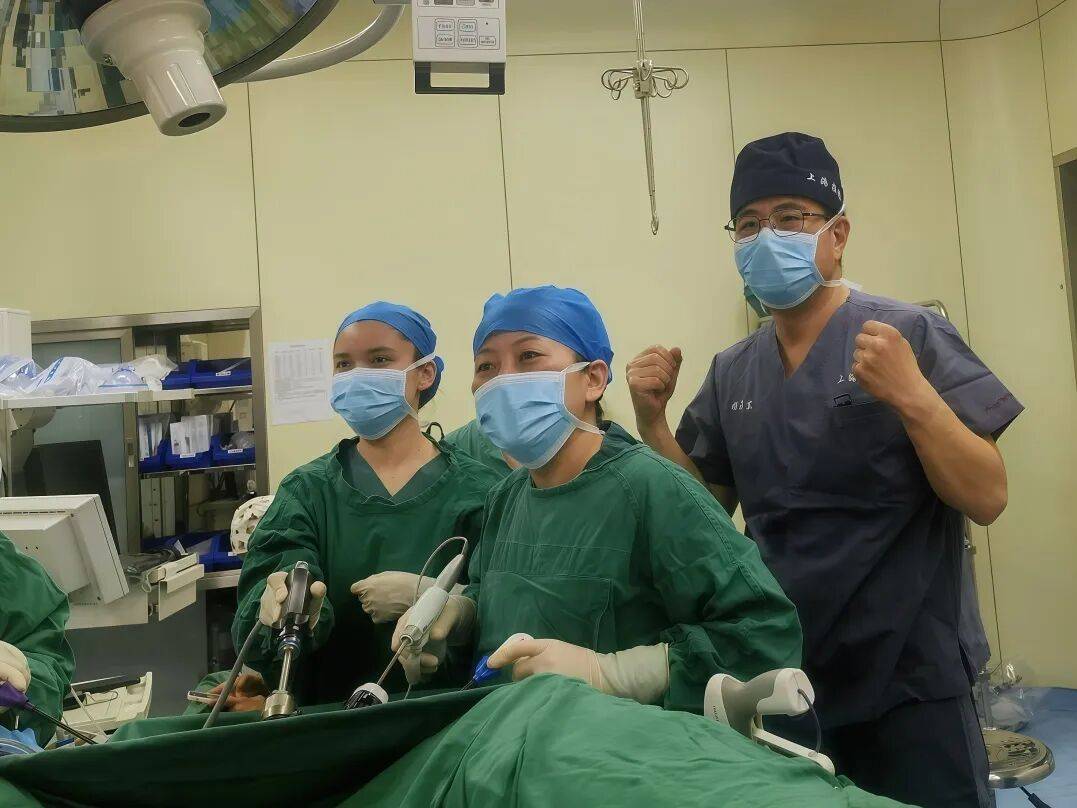 援疆印記丨胡昌東：跨越萬里，為邊疆女性撐起生命的尊嚴