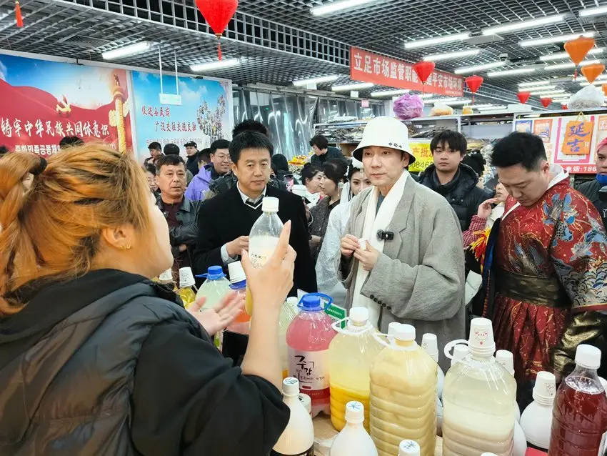 品美食、賞民俗 歌手林依輪為延吉“代言”