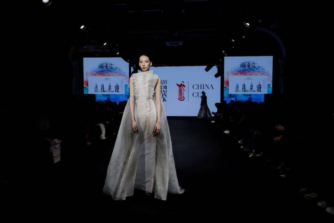 清華大學-研究生周玉清“中華杯”金獎作品《疏影問窗》解析！