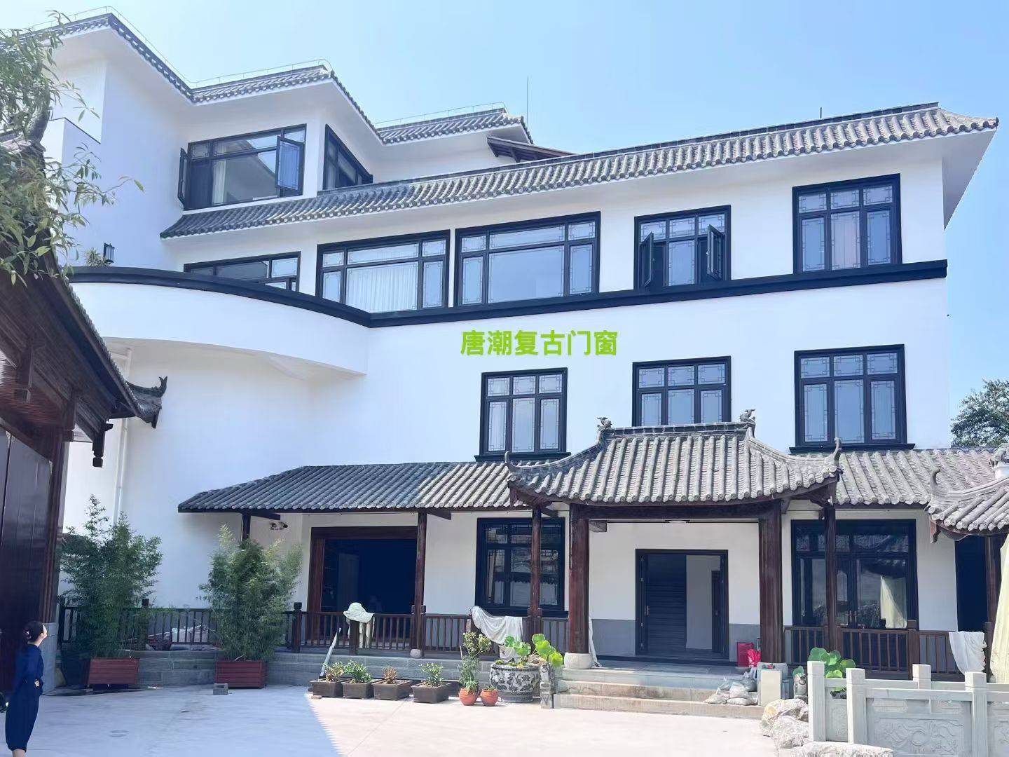 解惑自建房中式門窗廠家哪家好，中式門窗報價貴不貴問題