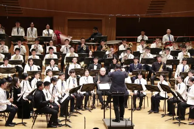 從附小到中學，廣中金帆管樂團專場音樂會展貫通培養成果