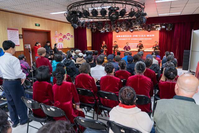 石景山區五里坨街道舉行全民國家安全教育活動