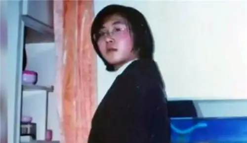 原創父母借債送女兒留學，學成後卻消失17年，只因父親的一句狠話