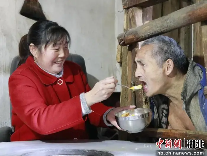 從羅長姐到劉文芳：兩代女性跨越48年的守護接力