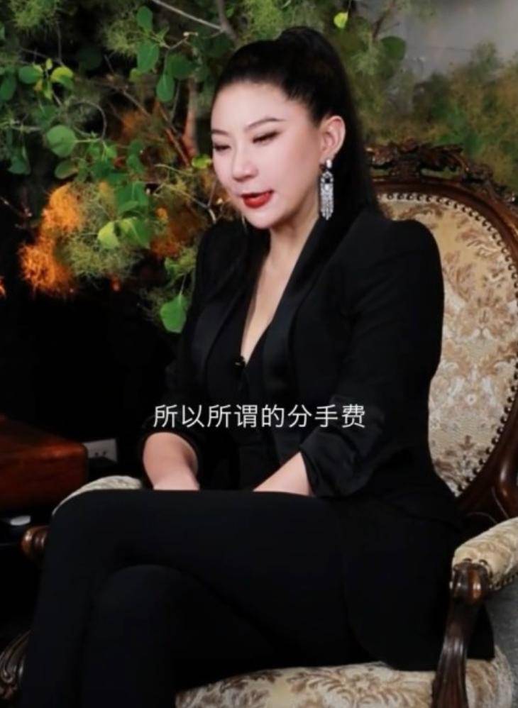 原創謝賢被曝曾賣掉謝霆鋒送的豪車，幫女友Coco還債，還送過房產金條