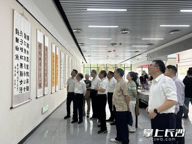 原創102幅力作亮相！湖南工商大學第三十一屆書法展開幕