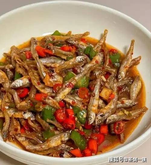 家裡請客別總想著下館子，這8道菜簡單又撐場，朋友吃完都問菜譜