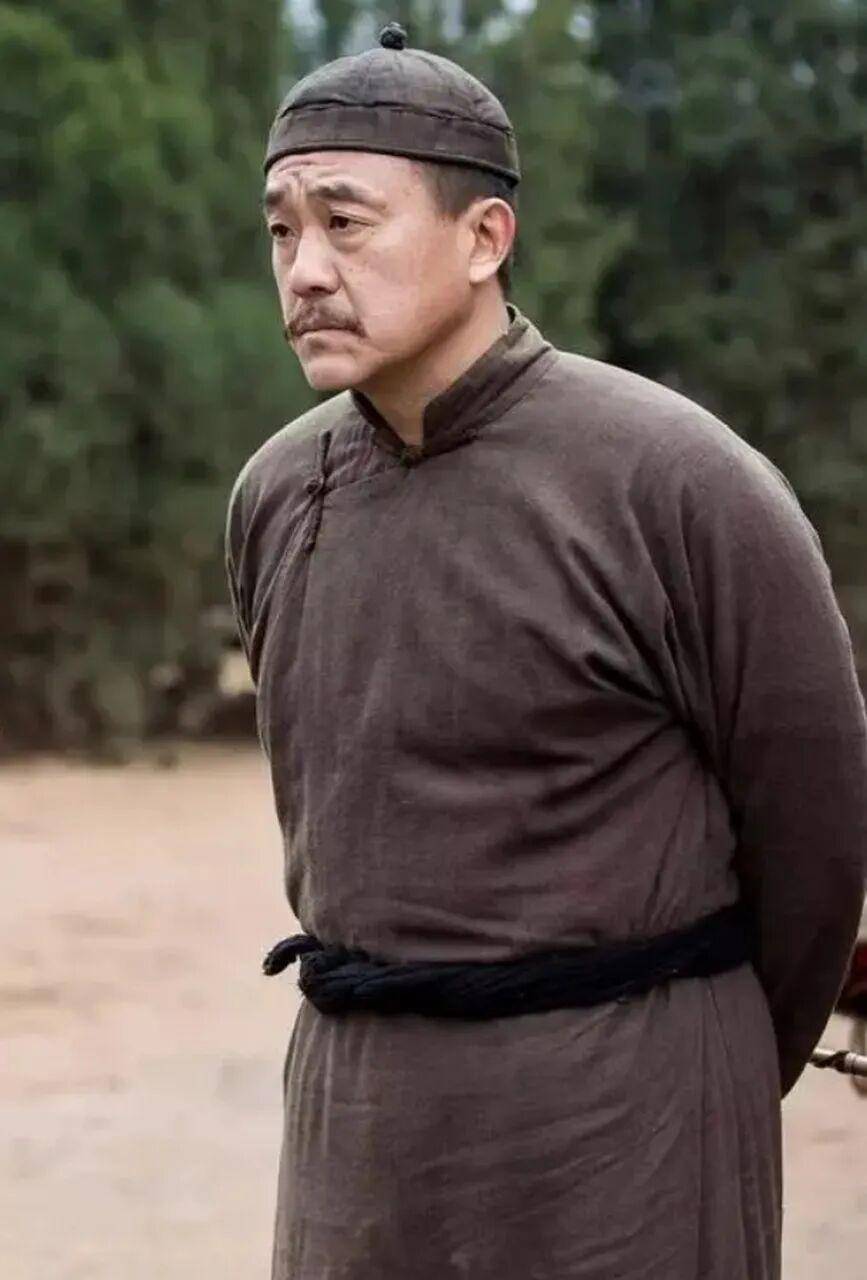 原創他用身體換來5道菜譜，發跡後叫5個乞丐實施報復，方式簡直不敢寫