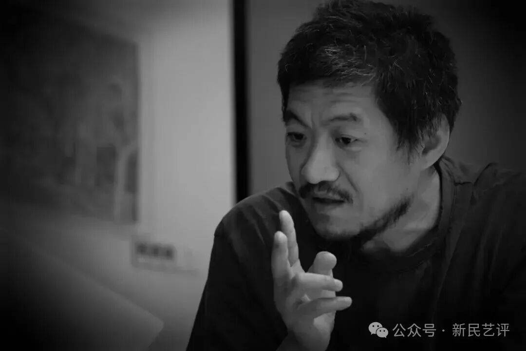 戲劇表演演員可以不脫稿嗎？——從《文城》的爭議看先鋒戲劇當如何臻美