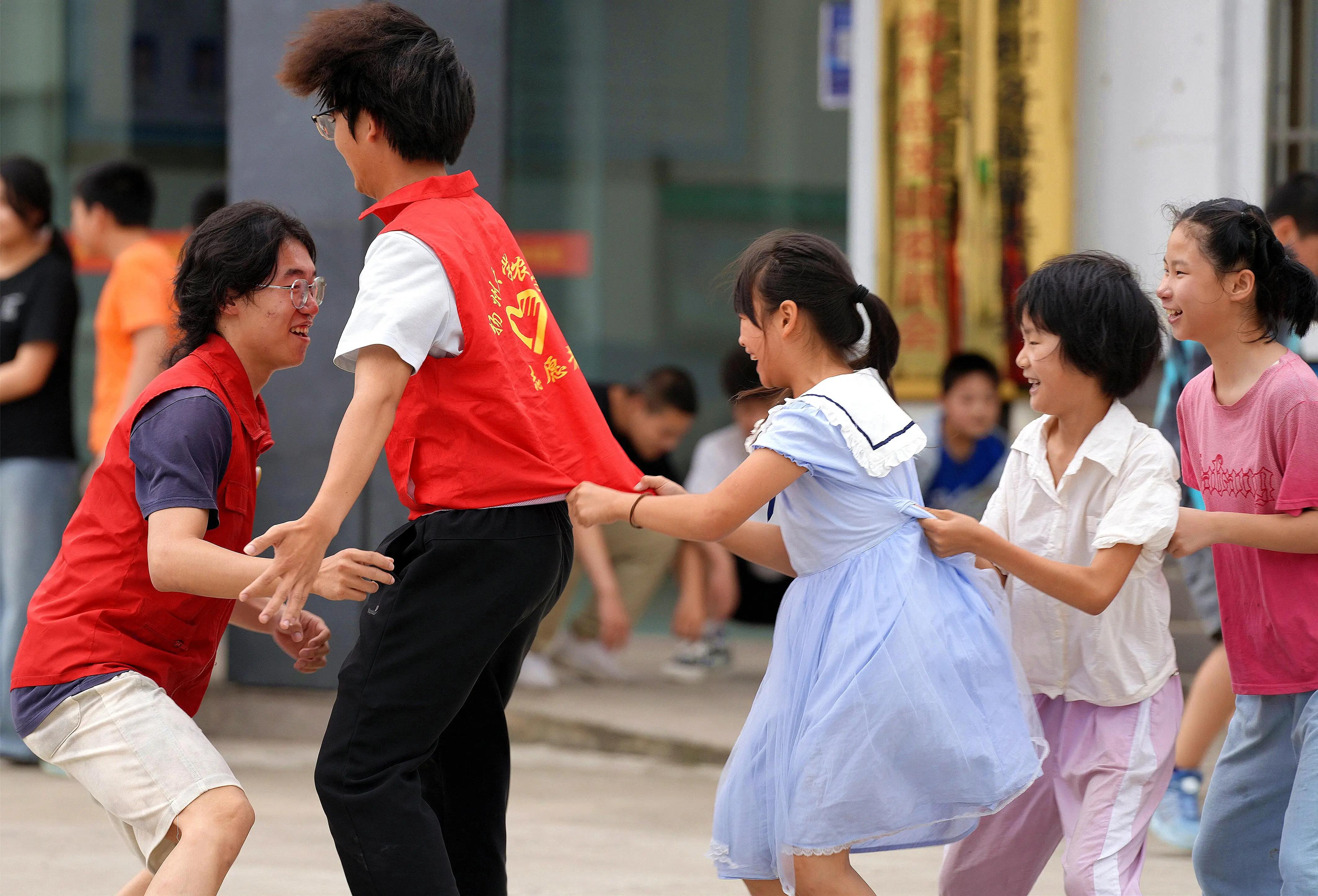 江蘇海安：大學生愛心支教點亮孩童多彩暑假#