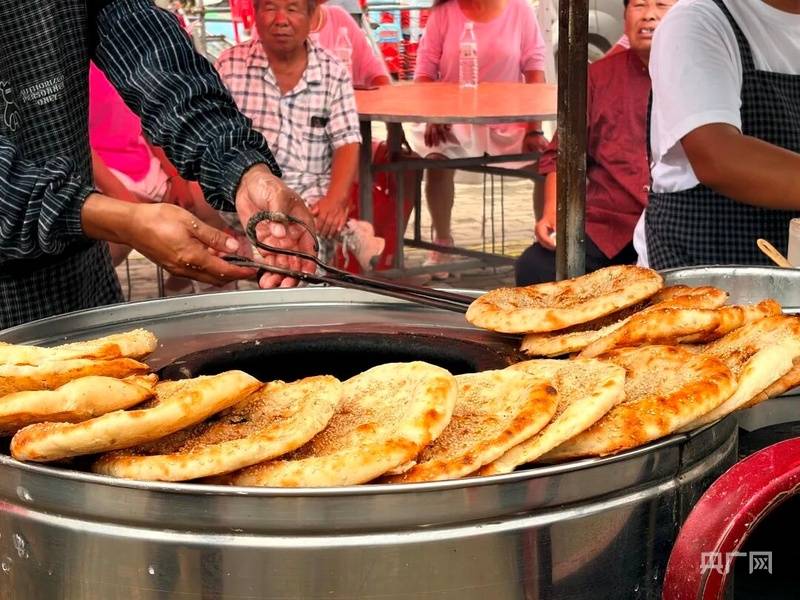 賞嗩吶、看鬥羊、品美食 ——臨泉縣瓦店鎮掀起鄉村盛夏狂歡