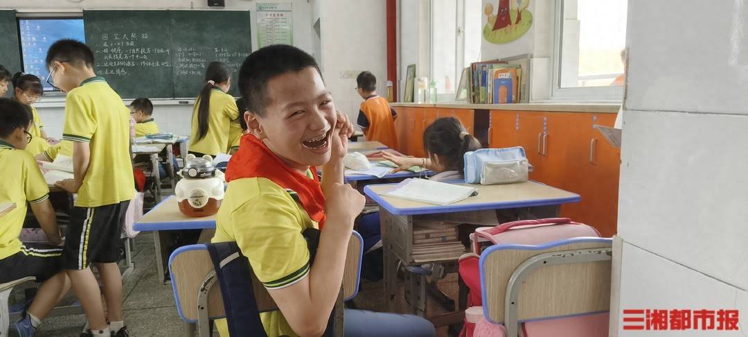 為給腦癱兒子治病，寧鄉爸爸守著20畝瓜田盼銷路|長沙小學生義賣西瓜後續