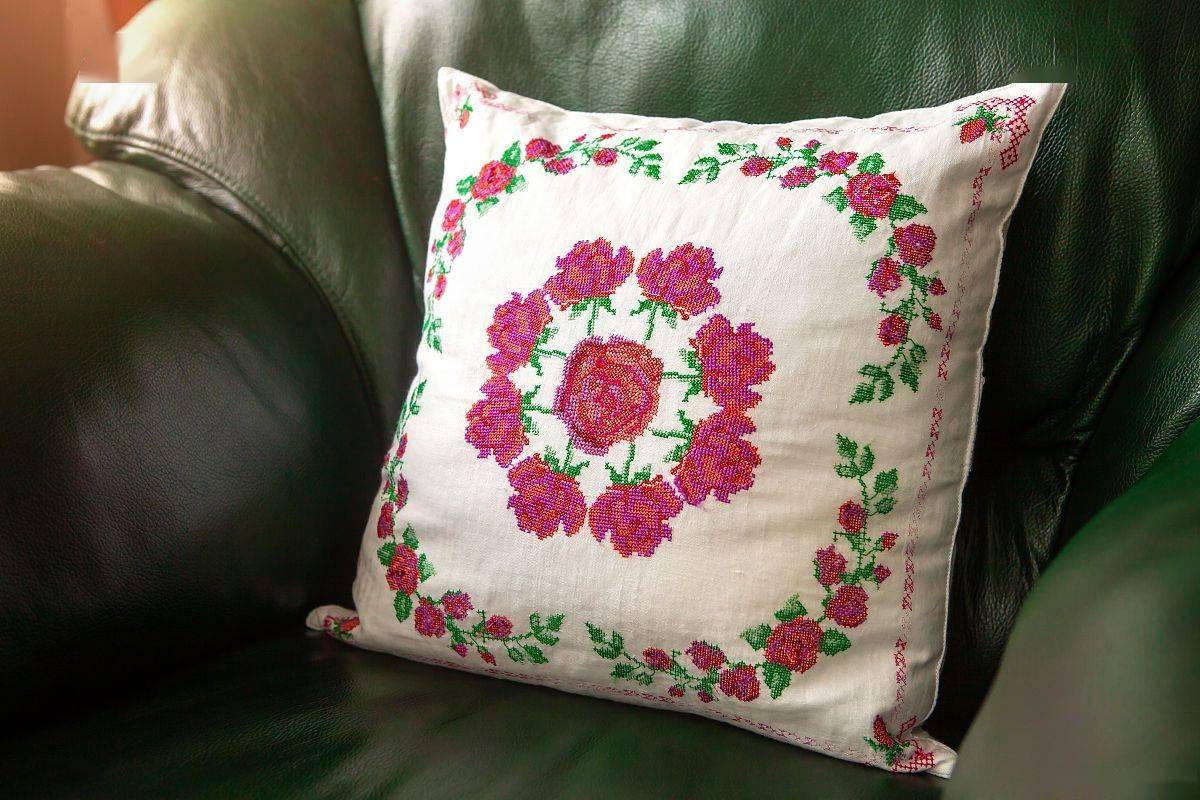 刺繡靠墊檢測