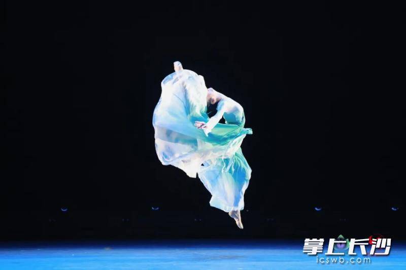 原創第六屆“荷花少年”全國舞蹈展演舉行，湖南6部作品獲多項榮譽