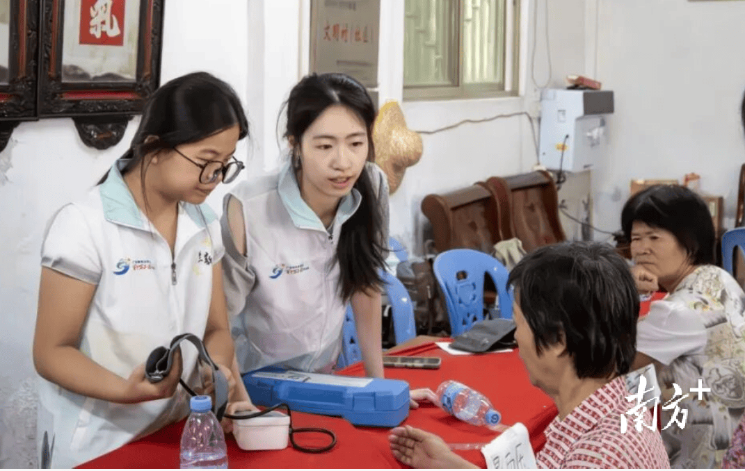 “大學小鎮”雙向奔赴，超千名大學生深入普寧鄉鎮助力“百千萬工程”